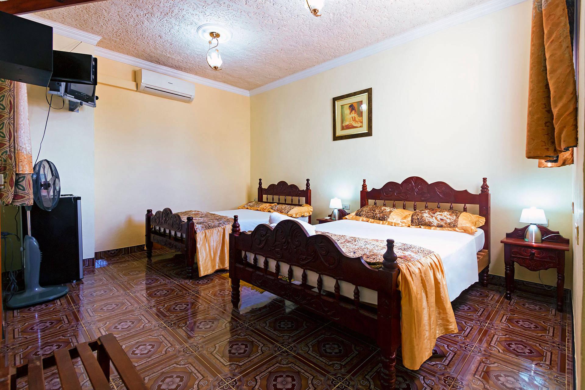 Habitación del Hostal Dr. Suárez y Sra Addys en Trinidad Cuba